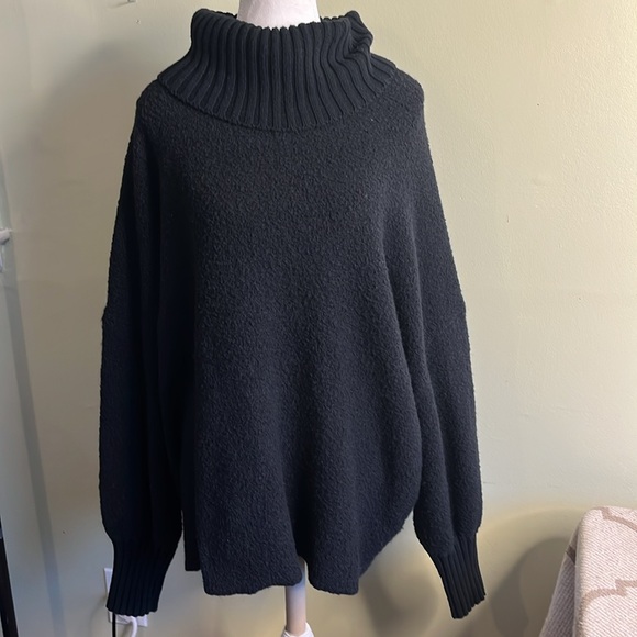 aerie Sweaters - OFFLINE Aerie Chillside Turtleneck Sweater
 textured thumbhole knit cuffs